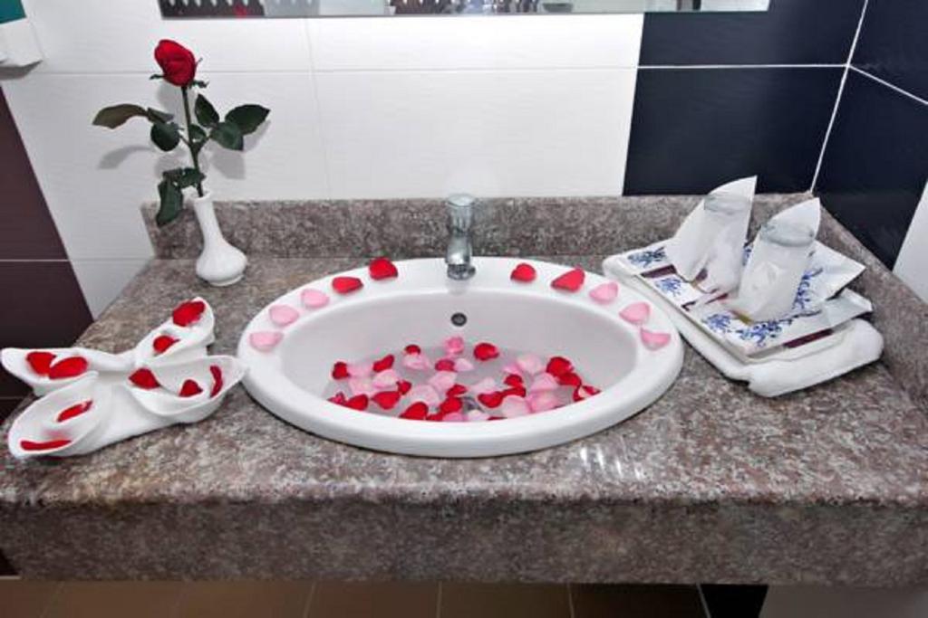 Diamond Crown Hotel Gyogon Ngoại thất bức ảnh