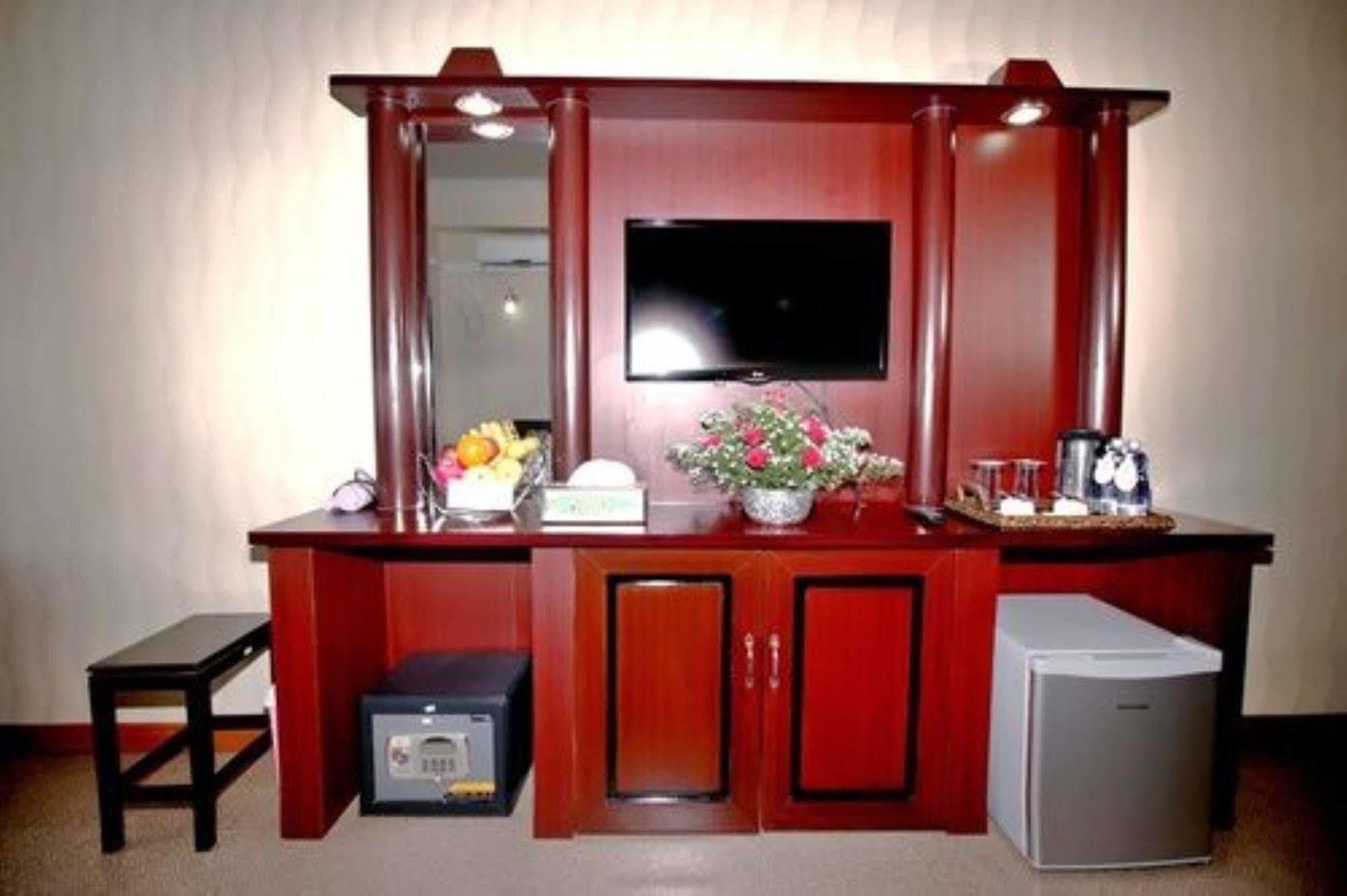 Diamond Crown Hotel Gyogon Ngoại thất bức ảnh