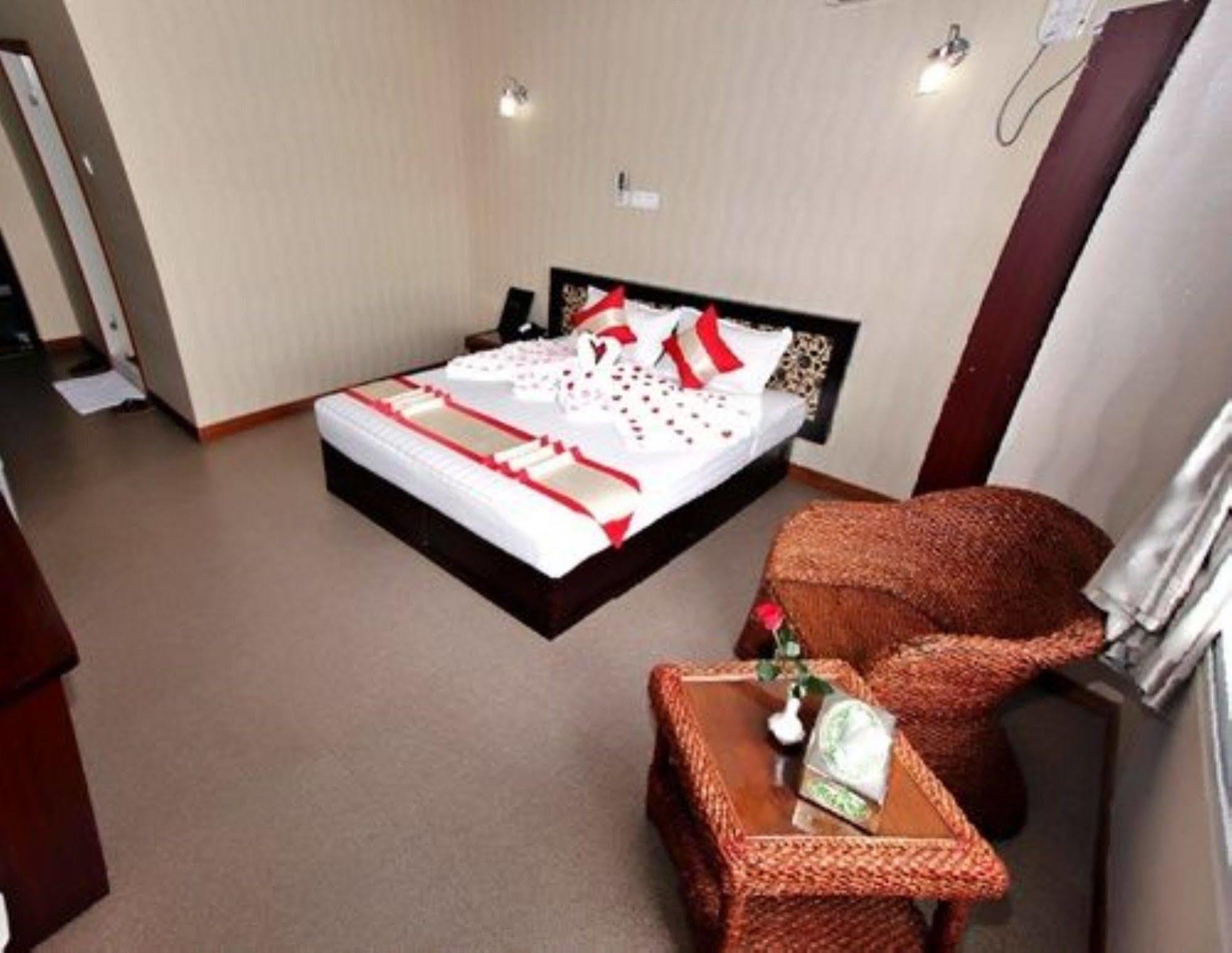 Diamond Crown Hotel Gyogon Ngoại thất bức ảnh